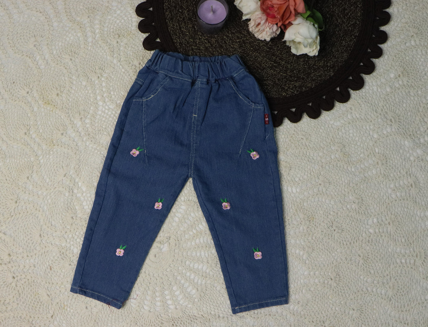 jeans set with embroidary detailing-half white and blue