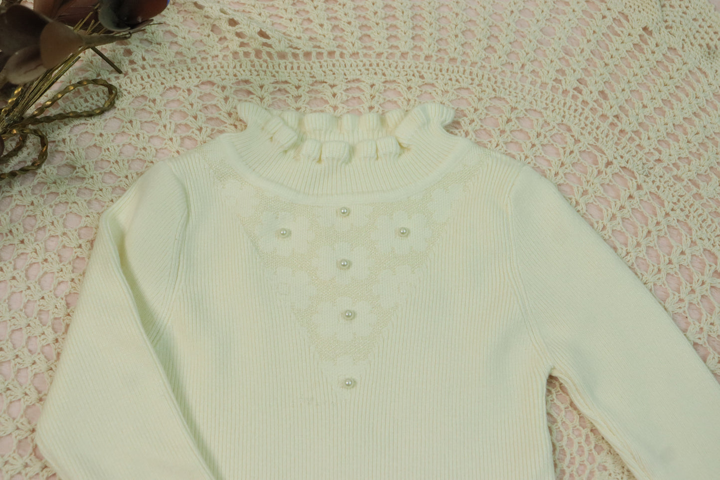 turtle neck sweater with pearl detailing-half white